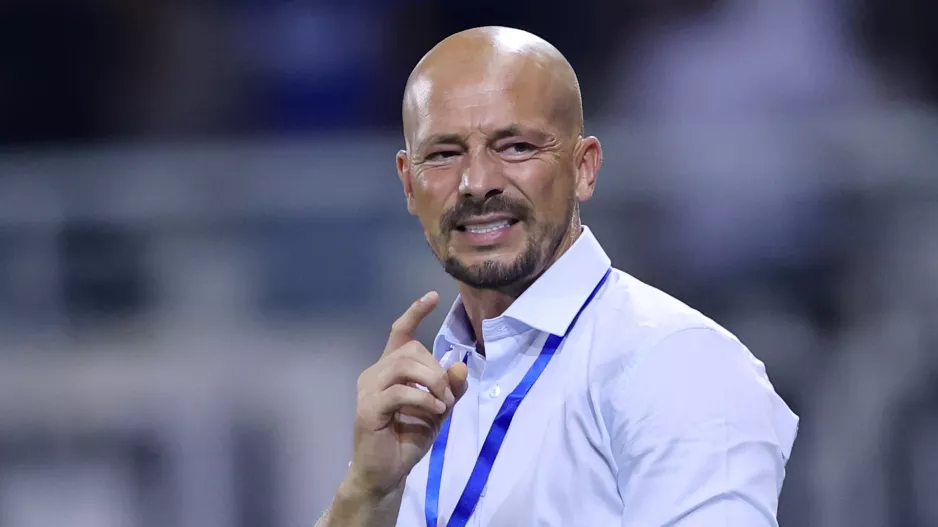 Δουλειά... στο "9" και στο "3"