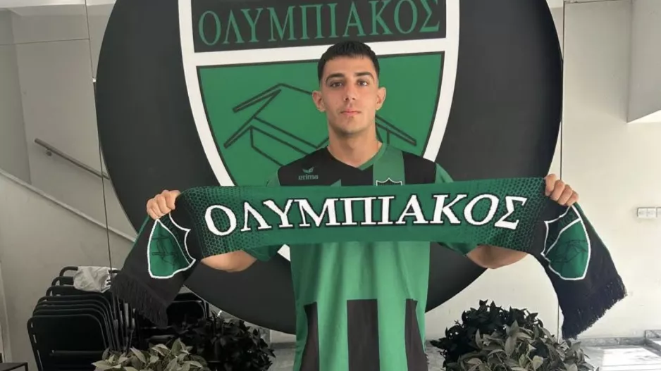 Επαγγελματικό συμβόλαιο στον Ηλία
