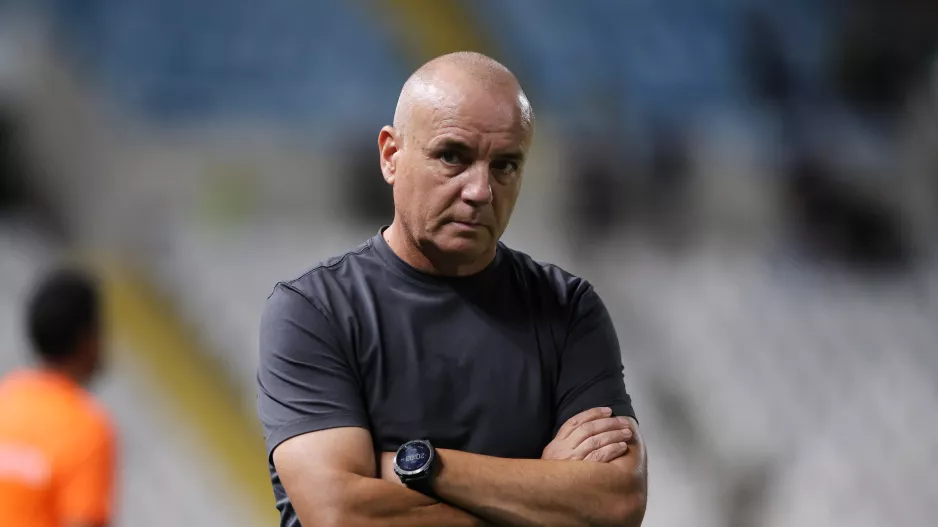 Coach χρειάζεται διόρθωση!