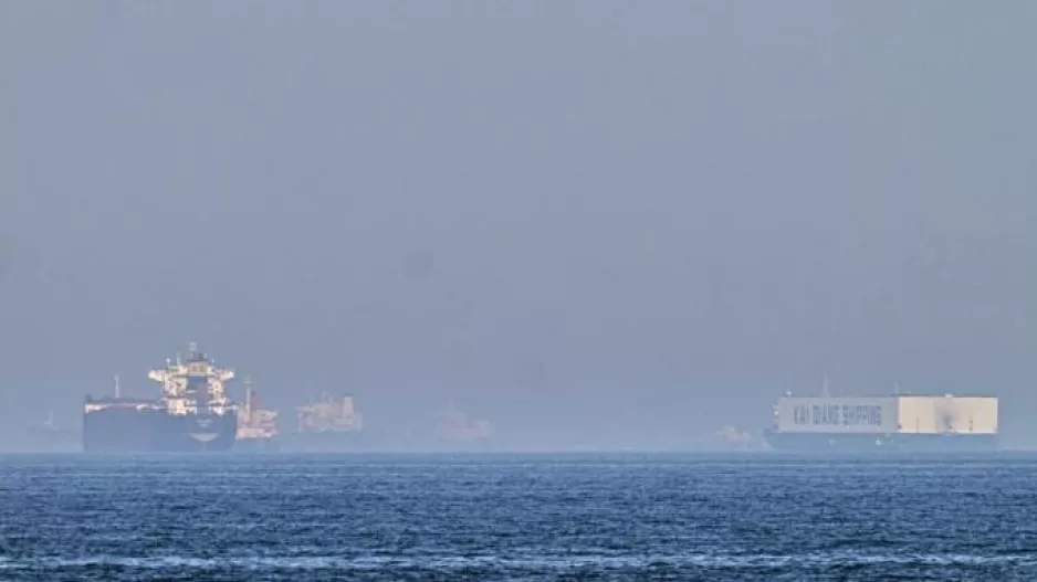 Μέση Ανατολή: Περίπου 60 εμπορικά πλοία διέσχισαν τα Στενά του Ορμούζ σε ένα 24ωρο