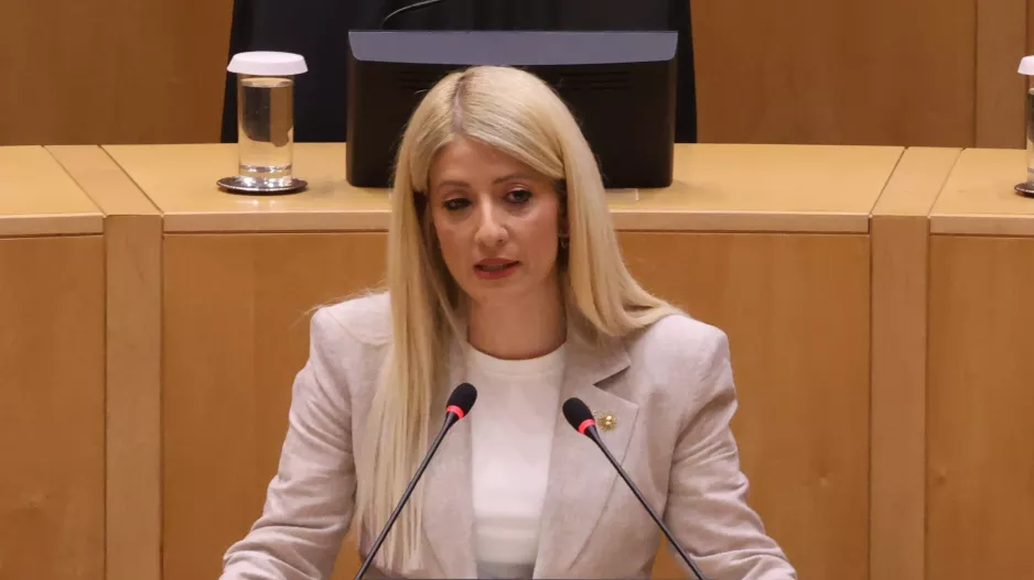 Αννίτα/Φαίνεται να εκδήλωσε ενδιαφέρον για το 2028