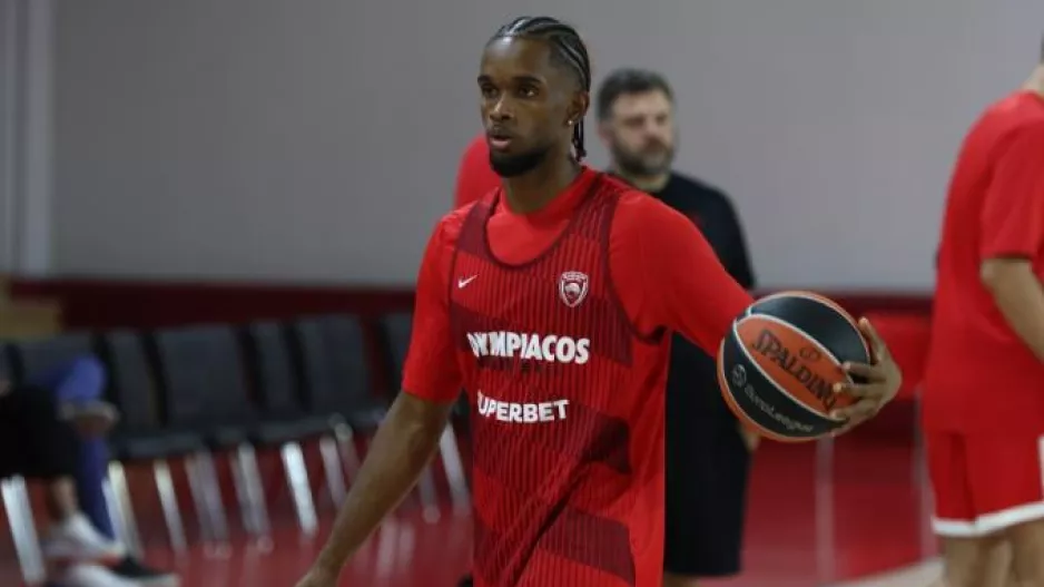 Ολυμπιακός: Ενσωματώθηκε στις προπονήσεις ο Μοντέρο