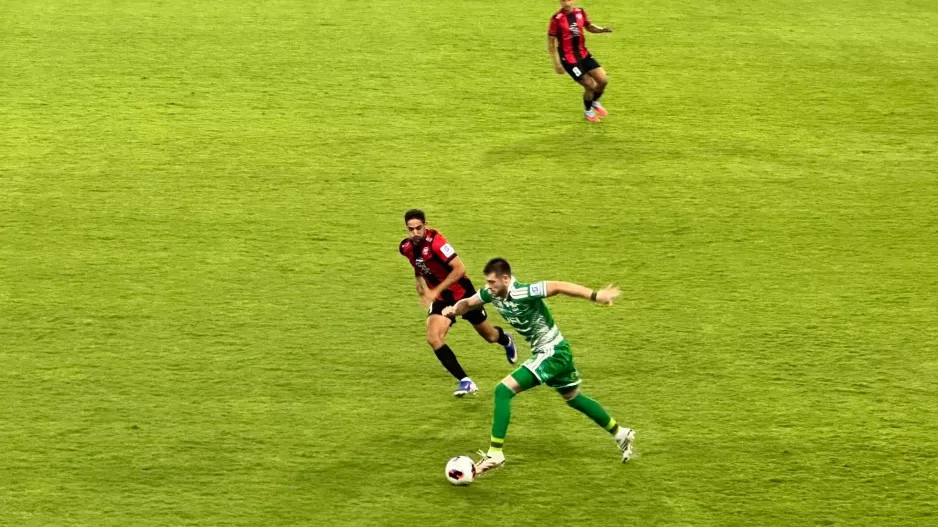 (LIVE) Άρης 0-0 Καρμιώτισσα