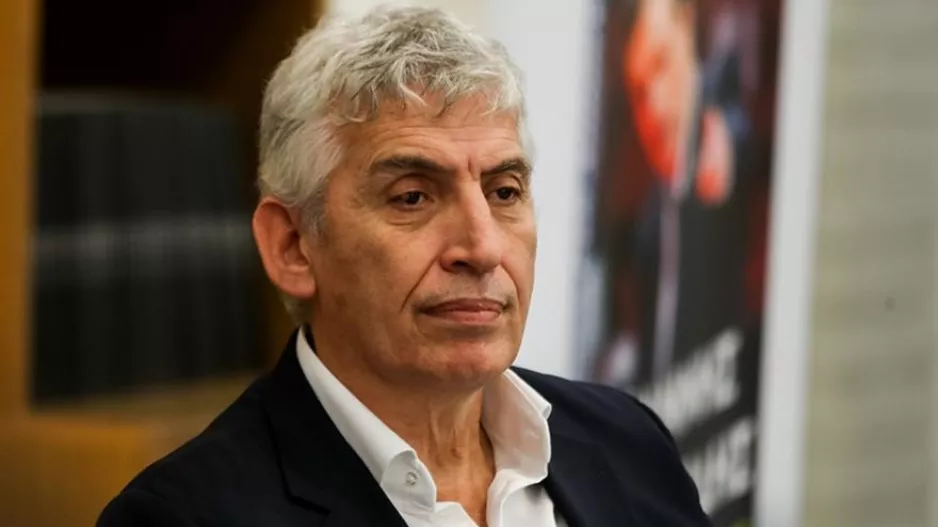 Ο Φασούλας καταγγέλλει: "Τηλεφωνούν σε διαιτητές και λένε ο Λιόλιος θα είναι έξω σε 10 μέρες..."