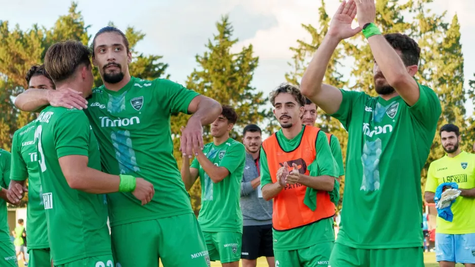ΦΩΤΟΣ από το διπλό της Αναγέννησης