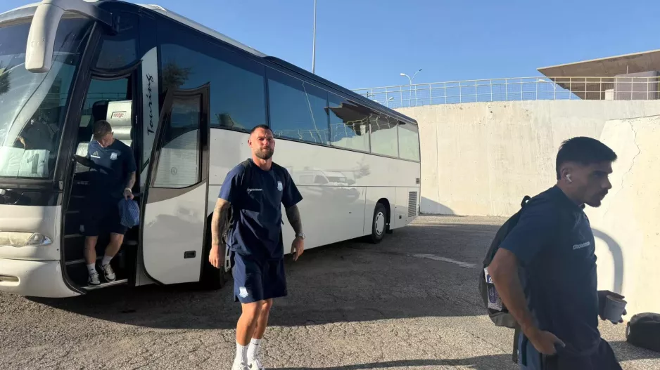 (Φώτος Kerkida) Η άφιξη του Απόλλωνα