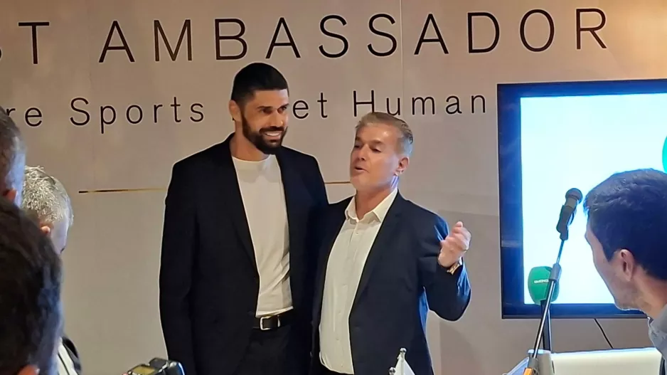 Ο Φαμπιάνο... ο πρώτος Πρεσβευτής του Omonoia Foundation!