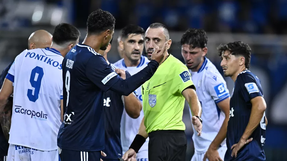 Το βλέμμα στον Θεουλή και τις αποφάσεις του!