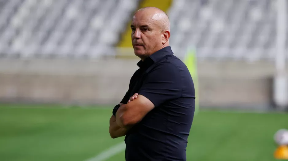 Ανασύνταξη και αντίδραση