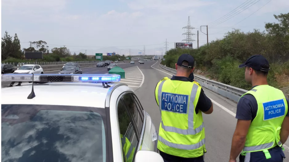 Άγρια καταδίωξη μοτοσικλετιστή στη Λευκωσία