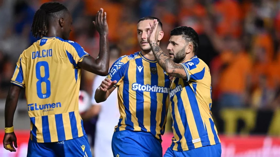 (ΑΠΟΕΛ)/Μια ομάδα  βγαλμένη από Super League