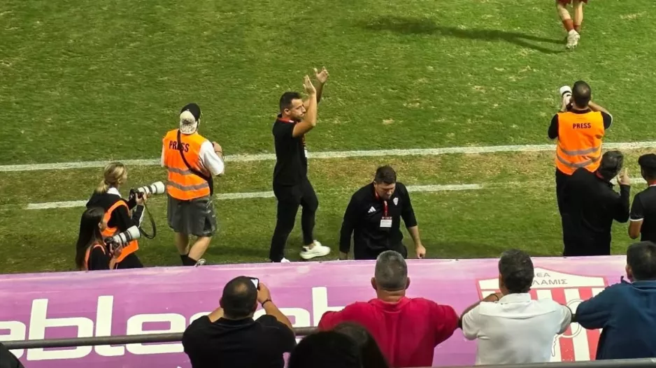 Ζεστό χειροκρότημα για Λόπεθ