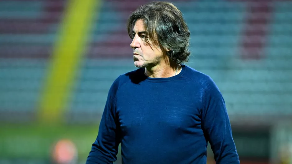 "Ήταν ξεκάθαρο πέναλτι, η κάλτσα του παίκτη έχει σκιστεί"