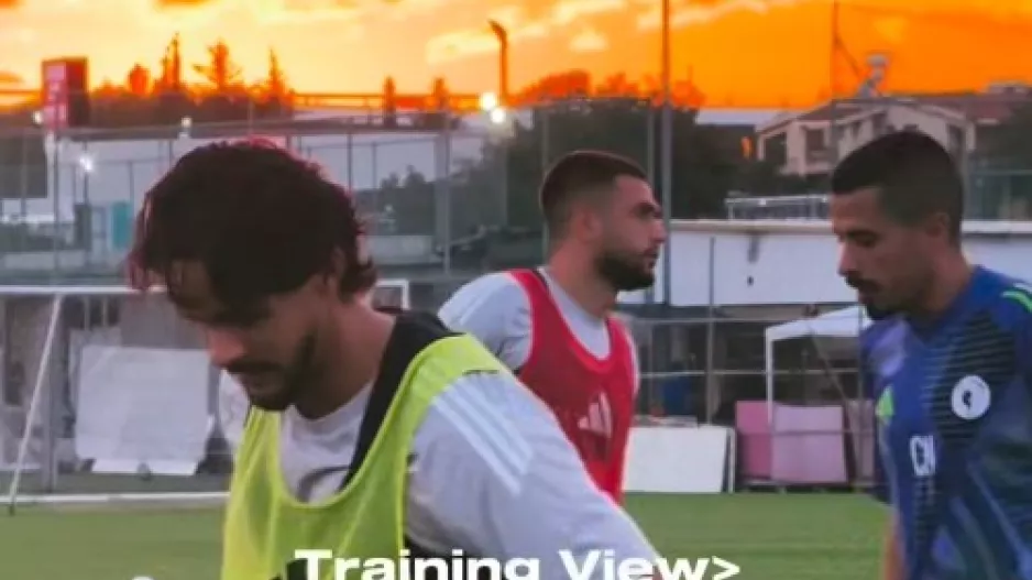 Με πανέμορφο background η "τελευταία" (βίντεο)