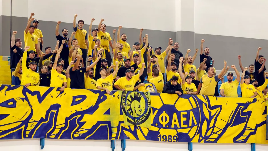 Δεν λογαριάζουν αποστάσεις οι ΑΕΛίστες!