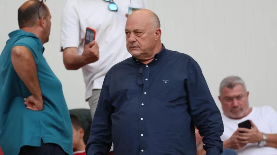 «Όταν τελειώσει τη διαιτητική του καριέρα έχει εξασφαλισμένη καριέρα χειρουργού»