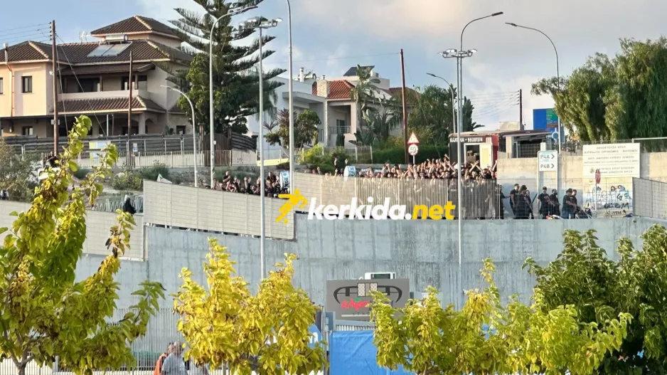 (Φώτος kerkida) Η ΑΦΙΞΗ της Θύρα 9! 
