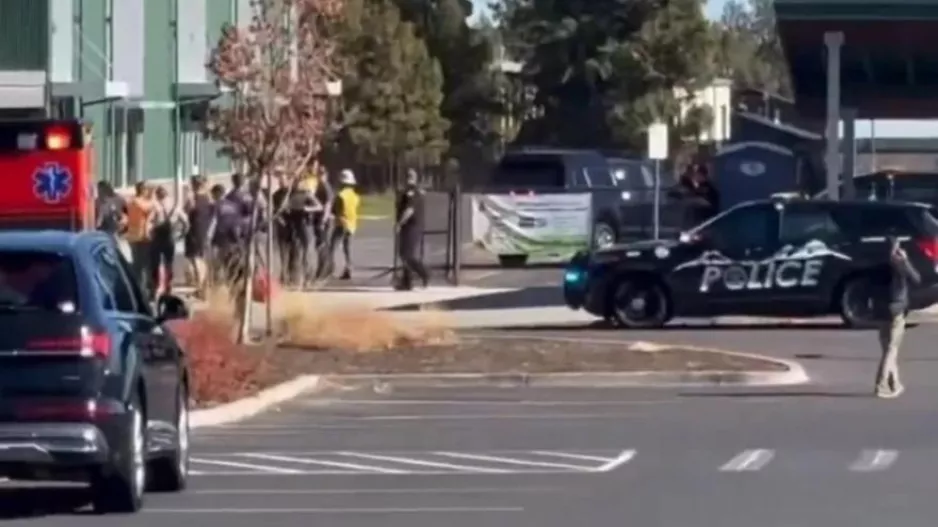 Πυροβολισμοί σε σχολείο του Όρεγκον: Πέντε νεκροί, ανάμεσά τους ο 16χρονος δράστης