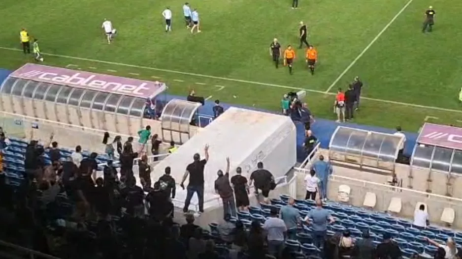 ΕΝΤΟΝΕΣ ΑΠΟΔΟΚΙΜΑΣΙΕΣ προς τους διαιτητές (Bίντεο kerkida) 