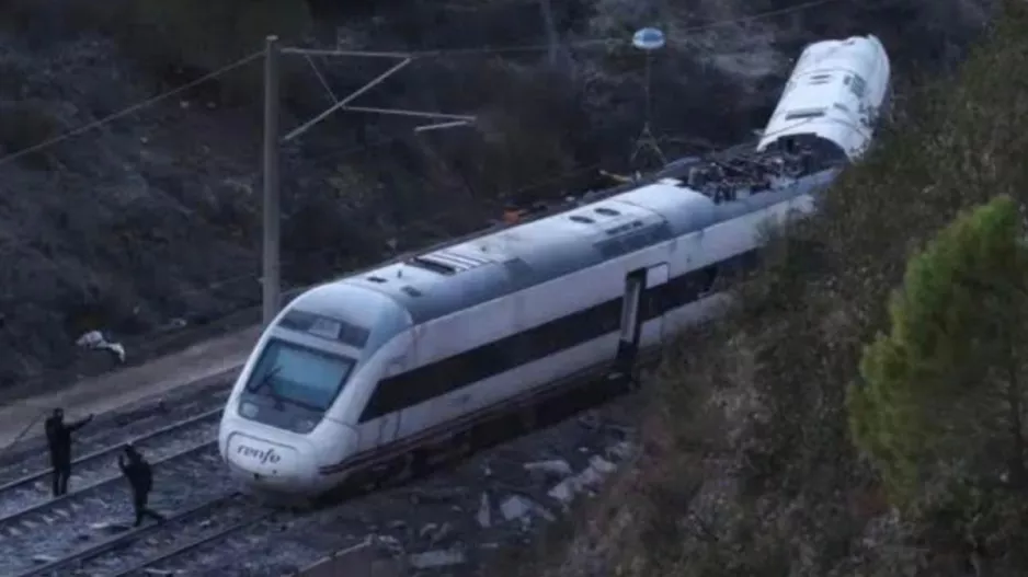 39 νεκροί σε σύγκρουση τρένων στη γραμμή Μαδρίτη-Ανδαλουσία