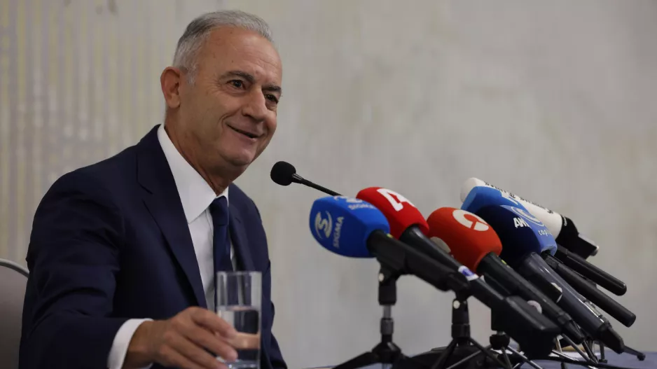 Επίσημα στη μάχη των Προεδρικών ο Αβέρωφ – Ζητά ψήφο εμπιστοσύνης από τον ΔΗΣΥ