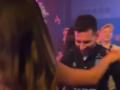 Σε κέφια ο Μέσι: Ο χορός του με την Αντονέλα (βίντεο)