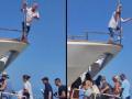 Viral ο καπετάνιος στη Λευκάδα που υποδέχεται τους επιβάτες με Βασίλη Καρρά (βίντεο)