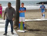 Τρέλα στη Νάπολη: Βάζουν ομοιώματα παικτών στην παραλία ενόψει του… σκουντέτο!