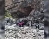 40 νεκροί από πτώση λεωφορείου σε χαράδρα στο Πακιστάν