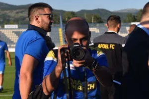 Πλούσιο υλικό/ΑΠΟΕΛ
