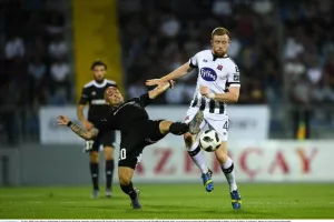 ΕΥΚΟΛΑ η Qarabağ