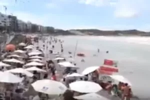 «Τσουνάμι» στην Βραζιλία (βίντεο)