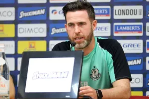ΒRADLEY για Απόλλωνα: "Θα κάνουμε το παιχνίδι μας" (ΑΤΑΚΑ για ζέστη)