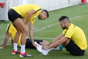 Η προπόνηση της ΑΕΛ στην "ΑΡΕΝΑ" (Φώτος/Βίντεο)