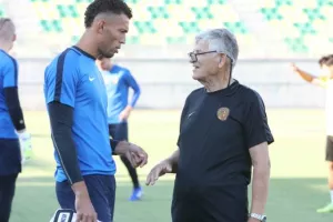 Η προπόνηση της ΑΕΛ στην "ΑΡΕΝΑ" (Φώτος/Βίντεο)