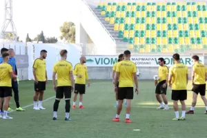 Η προπόνηση της ΑΕΛ στην "ΑΡΕΝΑ" (Φώτος/Βίντεο)