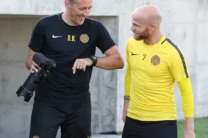 ΚΕΡΚΕΖ σε ρόλο φωτογράφου και... μαθήματα σε ΑΒΡΑΑΜ! (Φώτος)