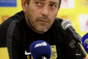 ΠΑΝΤΕΛΙΔΗΣ/ "Αύριο τέτοια ώρα θα είμαστε έτοιμοι να πάρουμε εμείς την πρόκριση" (Φώτος)