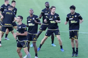 ΑΠΟΕΛ/ Η τελευταία προπόνηση (Φώτος)