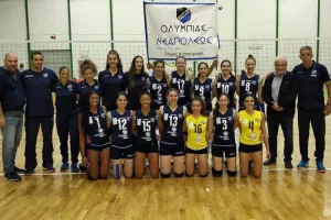 Ανανέωσε η Alli Cudworth