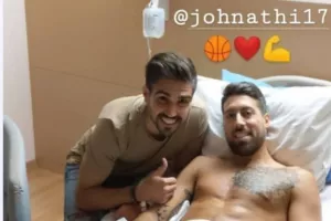 Χειρουργήθηκε και μετράει αντίστροφα ο Αθηναίου 