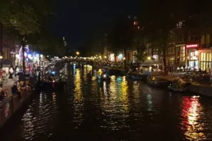 (ΦΩΤΟΣ) Το... μαγευτικό Amsterdam by night!