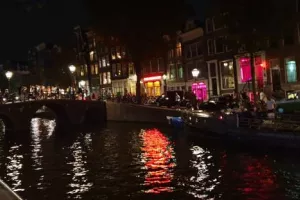 (ΦΩΤΟΣ) Το... μαγευτικό Amsterdam by night!