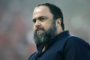 Ο Μαρινάκης είναι ήδη στην Τουρκία και στο πλευρό της ομάδας