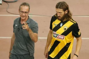 ΑΕΚ: Ατομικό οι Τσιγκρίνσκι, Κλωναρίδης