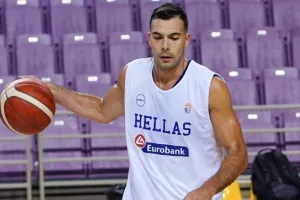 Κάκωση ο Σλούκας