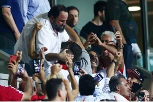 ΜΑΡΙΝΑΚΗΣ/Χορός και SELFIES! (φώτος)