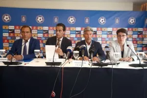 Περέιρα: «Το VAR δεν αποτελεί τη λύση για τα πάντα στο ποδόσφαιρο»