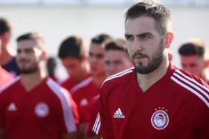 Αγιασμός στον Ρέντη παρουσία Μαρινάκη και Φορτούνη