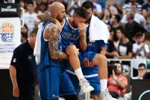 Νέο σοκ στην Εθνική: Η κλινική εξέταση έδειξε ρήξη χιαστού ο Αθηναίου
